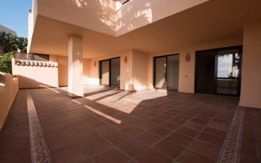 2 bedrooms Apartment in Benahavis