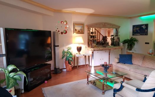 4 bedrooms Townhouse in Los Naranjos de Marbella