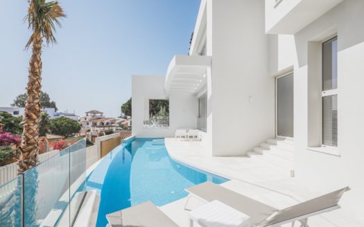 4 bedrooms Villa in Nueva Andalucia