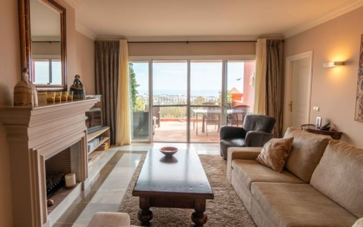 3 bedrooms Penthouse in Benahavis