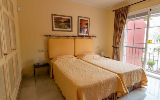 3 bedrooms Penthouse in Benahavis