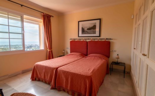 3 bedrooms Penthouse in Benahavis