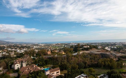 3 bedrooms Penthouse in Benahavis