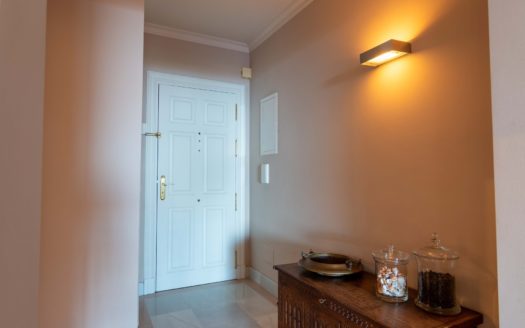 3 bedrooms Penthouse in Benahavis