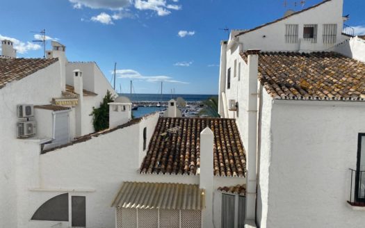 3 bedrooms Apartment in Puerto Banus