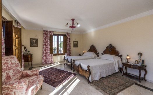 4 bedrooms Villa in Marbesa Playa