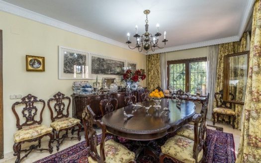 4 bedrooms Villa in Marbesa Playa