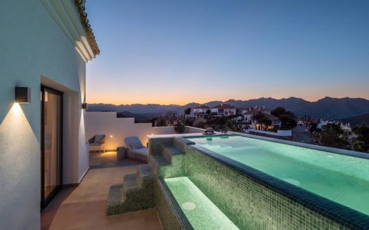 3 bedrooms Townhouse in La Mairena