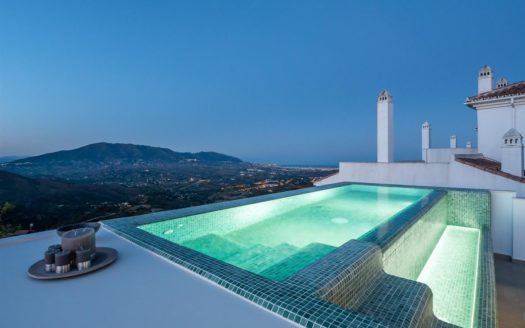 3 bedrooms Townhouse in La Mairena