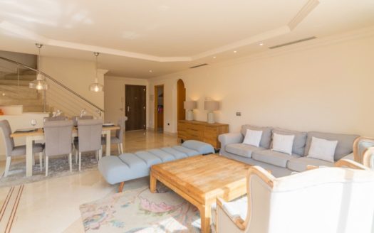 3 bedrooms Penthouse in Aloha Hill Club