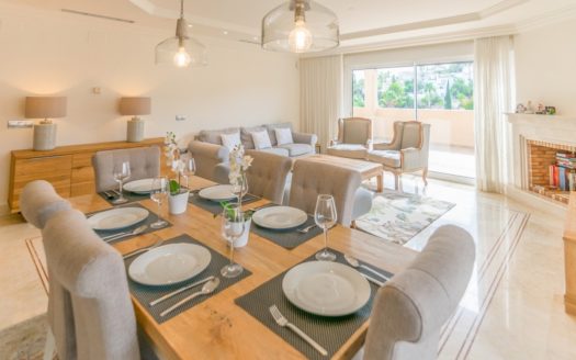 3 bedrooms Penthouse in Aloha Hill Club