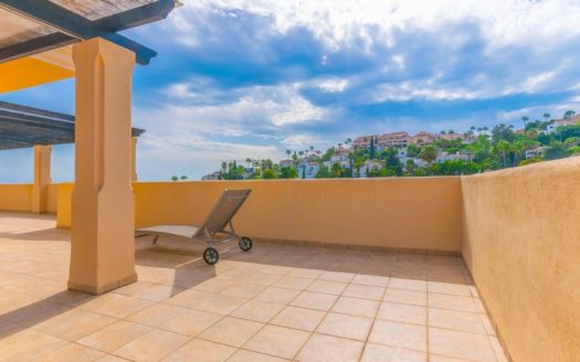 3 bedrooms Penthouse in Aloha Hill Club