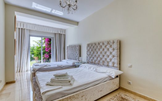 4 bedrooms Townhouse in Aloha Golf