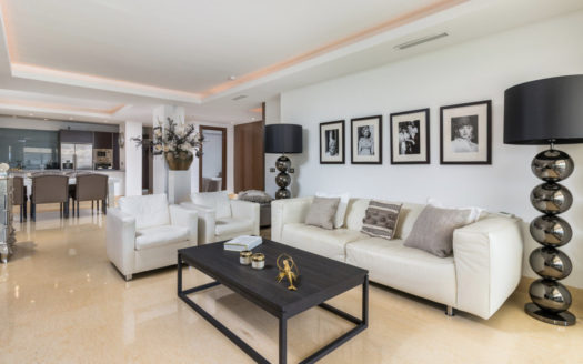 3 bedrooms Apartment in Benahavis