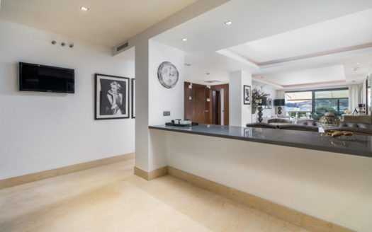 3 bedrooms Apartment in Benahavis