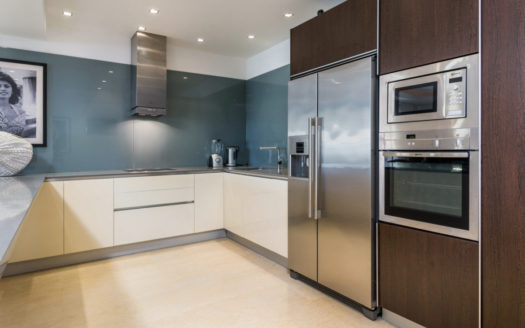 3 bedrooms Apartment in Benahavis