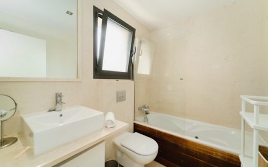 2 bedrooms Penthouse in Benahavis