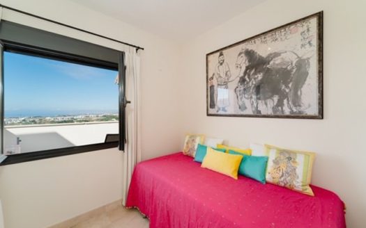 2 bedrooms Penthouse in Benahavis