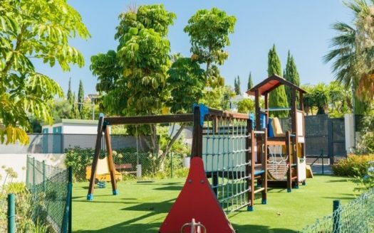 2 bedrooms Penthouse in Benahavis