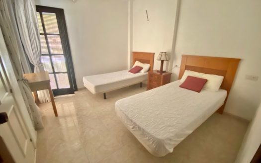 4 bedrooms Apartment in Las Cascadas