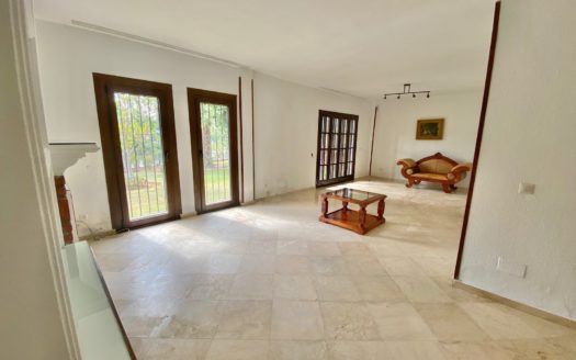 4 bedrooms Apartment in Las Cascadas