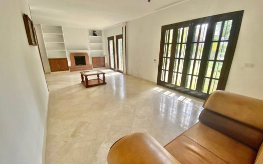 4 bedrooms Apartment in Las Cascadas