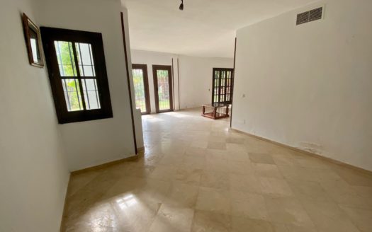 4 bedrooms Apartment in Las Cascadas