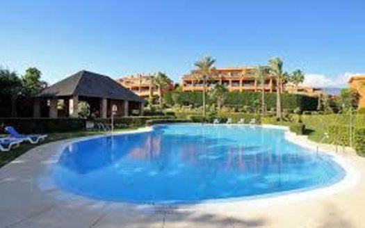 3 bedrooms Penthouse in Benahavis