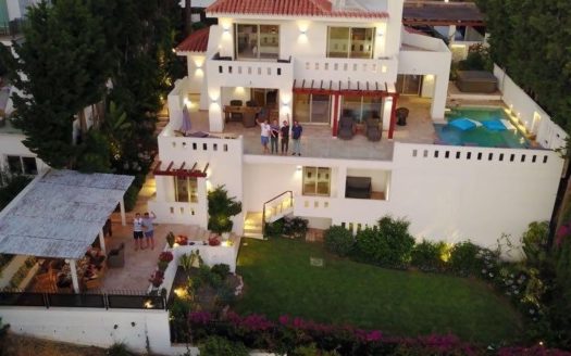 4 bedrooms Villa in Nueva Andalucia