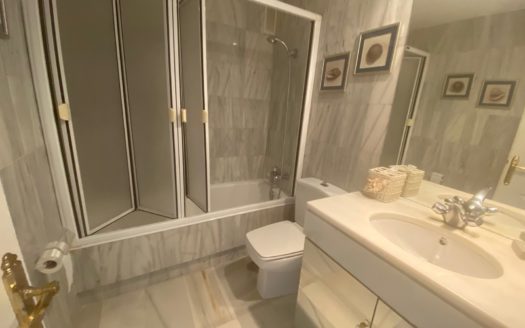 2 bedrooms Apartment in Alcazaba Beach