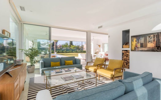 5 bedrooms Villa in Guadalmina Baja