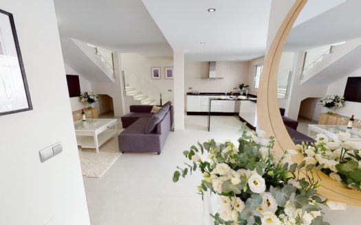 4 bedrooms Townhouse in El Pirata