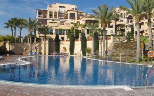 2 bedrooms Apartment in Benahavis