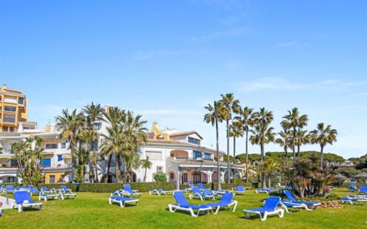 4 bedrooms Apartment in Puerto de Cabopino