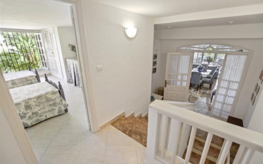 4 bedrooms Apartment in Puerto de Cabopino