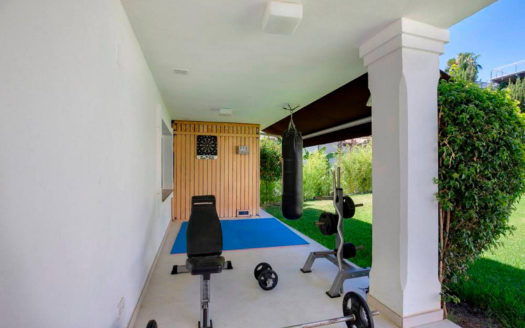 Villa de 4 dormitorios en Cascada de Camojan