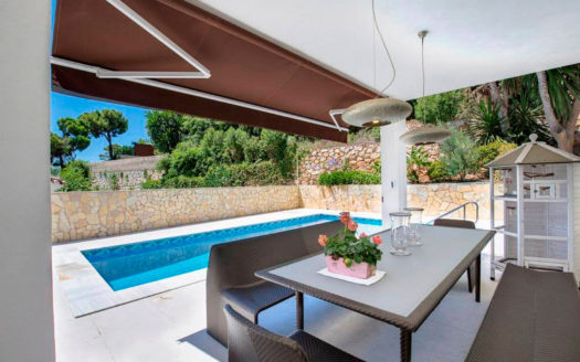 Villa de 4 dormitorios en Cascada de Camojan