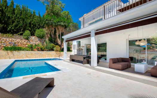 Villa de 4 dormitorios en Cascada de Camojan