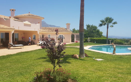 5 bedrooms Villa in Benahavis