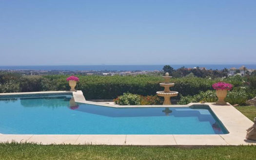 5 bedrooms Villa in Benahavis