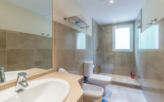 2 bedrooms Apartment in The Oakhill