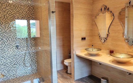 6 bedrooms Villa in La Reserva de los Monteros