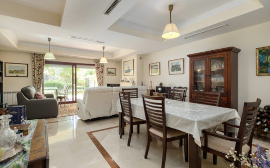 3 bedrooms Townhouse in Nueva Andalucia