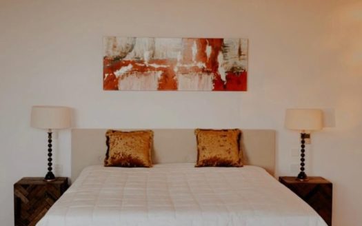 4 bedrooms Townhouse in Meisho Hills