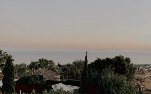 4 bedrooms Townhouse in Meisho Hills