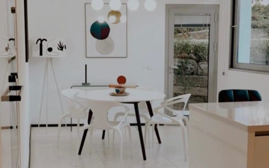 4 bedrooms Townhouse in Meisho Hills