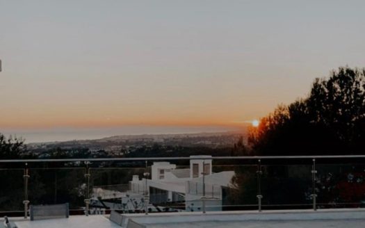 4 bedrooms Townhouse in Meisho Hills