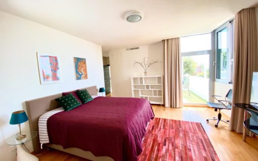 4 bedrooms Townhouse in Meisho Hills