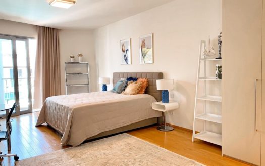 4 bedrooms Townhouse in Meisho Hills