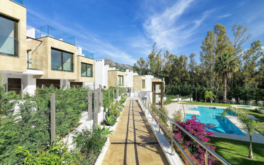 3 bedrooms Townhouse in Nueva Andalucia